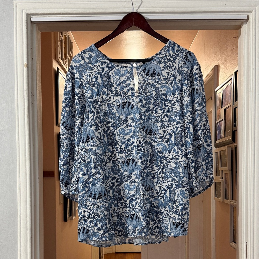 NWT Blue Botanical Print Women's Blouse — Relaxed Long Sleeve